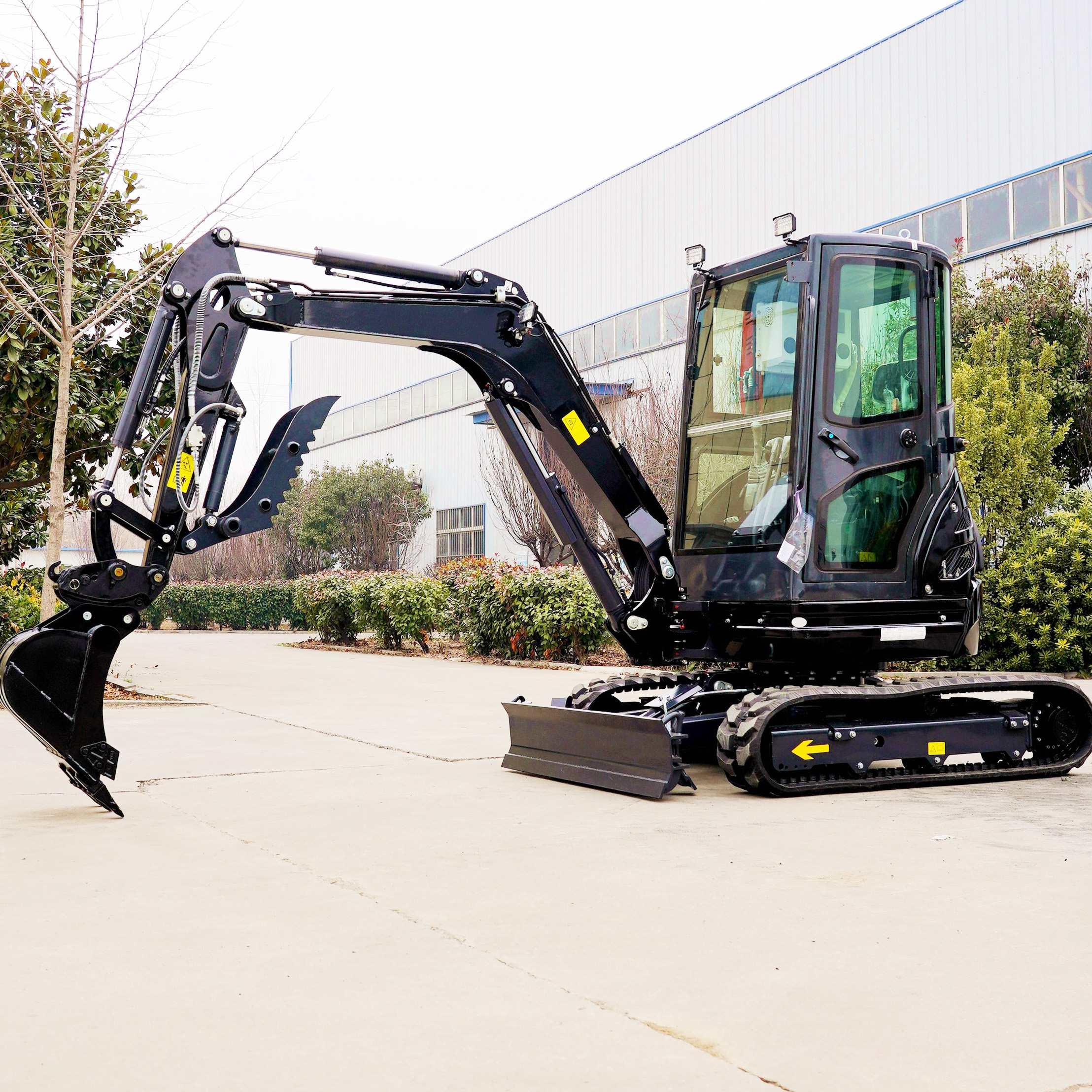 Free Shipping EPA/EURO 5 Chinese Mini Excavator EPA Kubota Engine 2ton 1ton 1.7 Ton Excavator Cabin Mini Digger For Sale