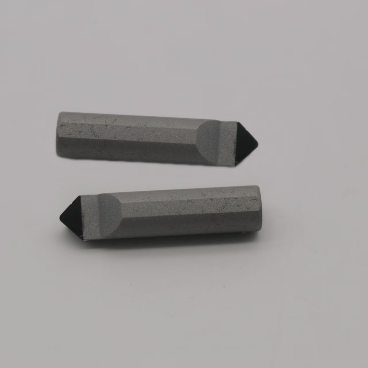 Factory OEM Customizable Diamond High-Speed Cutting Tools PCD Rough Boring Tools for Metal Lathe Processing Parts Turning CBN