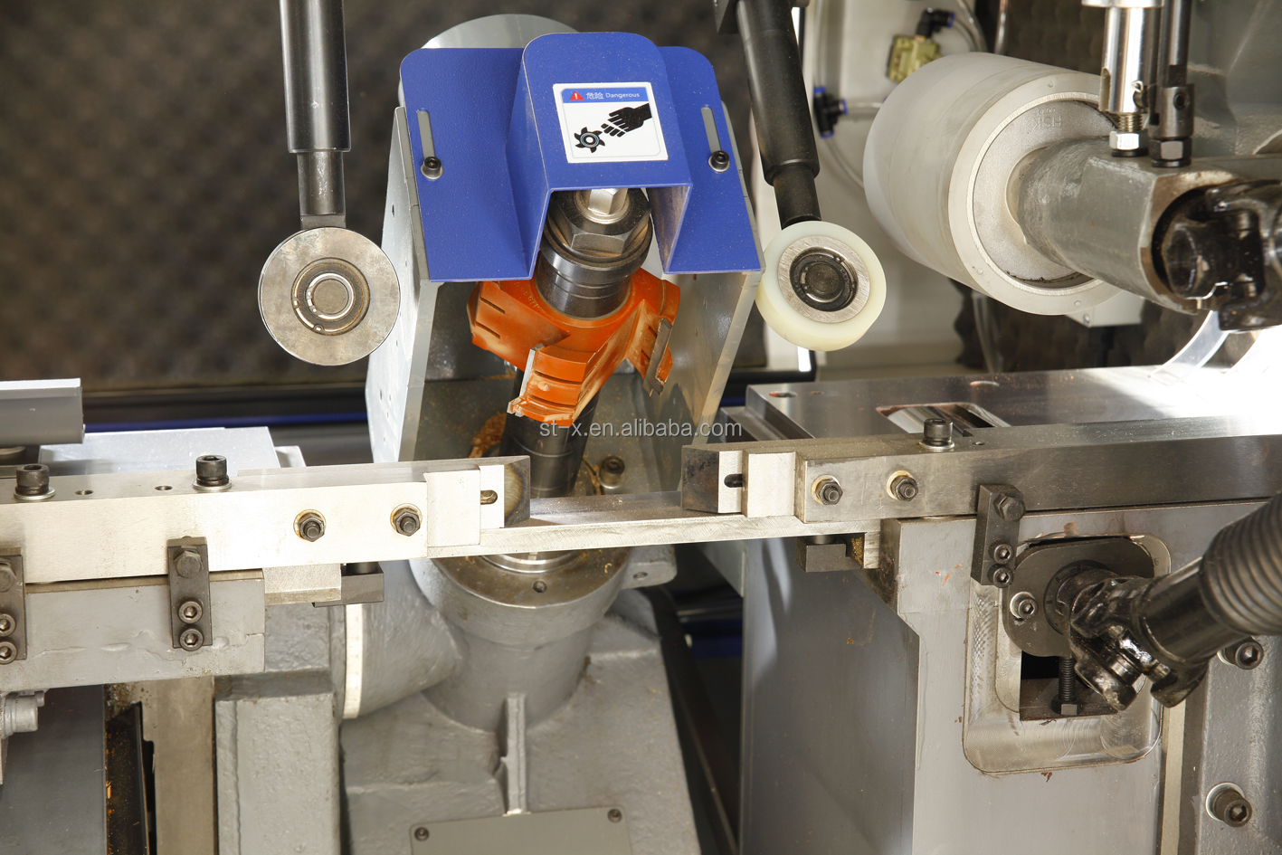 High Efficiency 4-Sided Woodworking Machine 6 Heads Four Side Planer Moulder with Universal Shaft