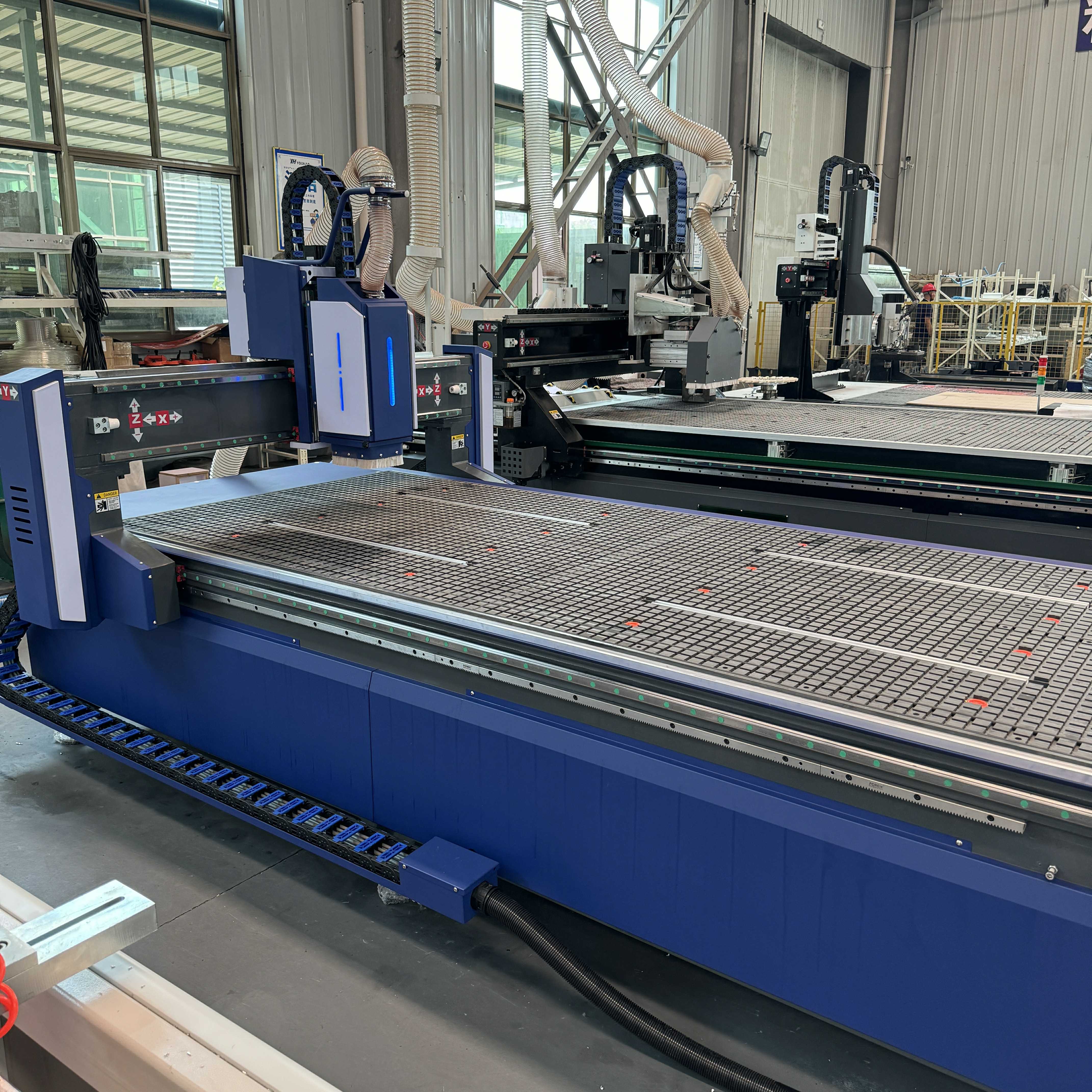 Utools 2030 Large Size CNC Wood Router with Vacuum Table for Stable Wood Panel Sign Board Fabrication