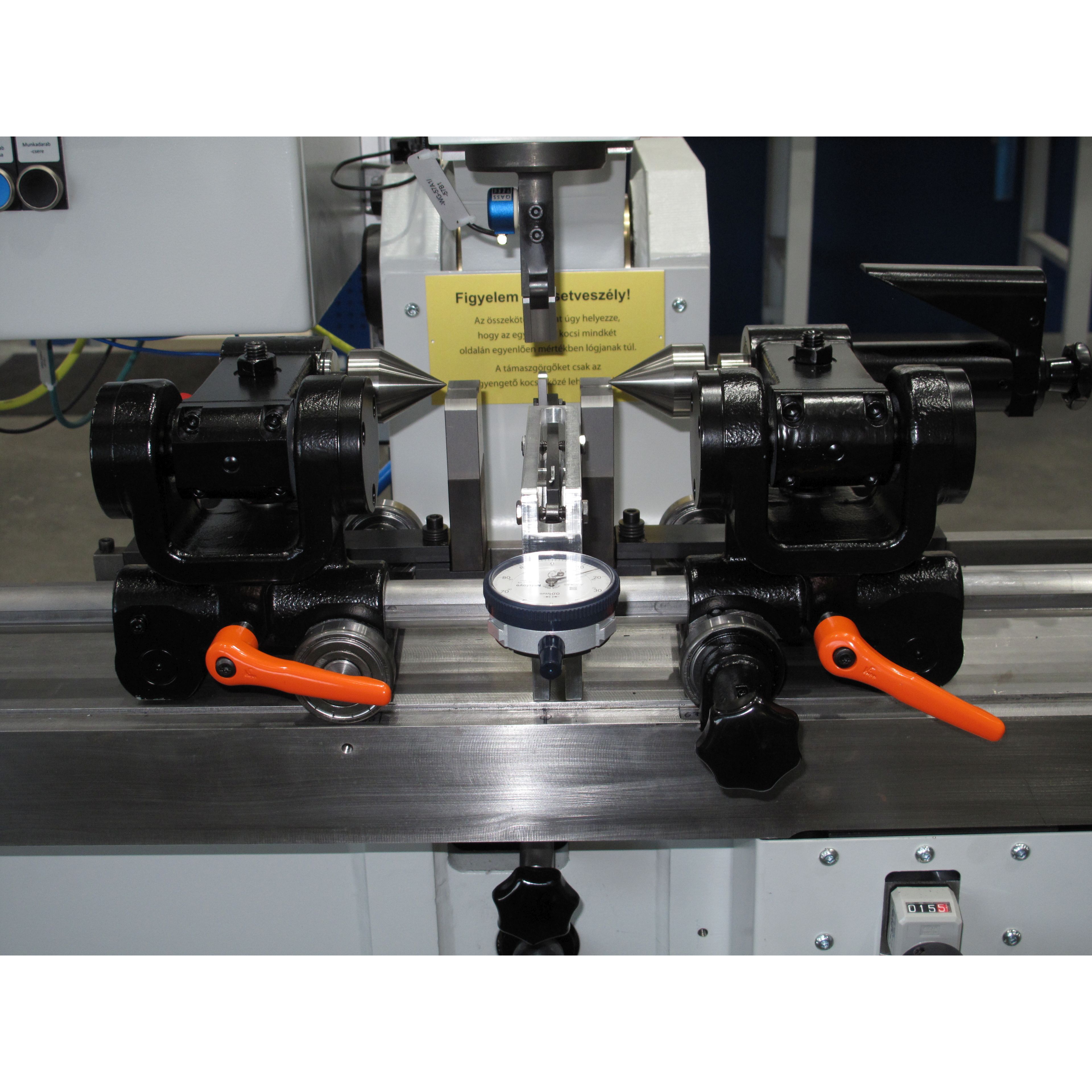 Straightening unit with center supports