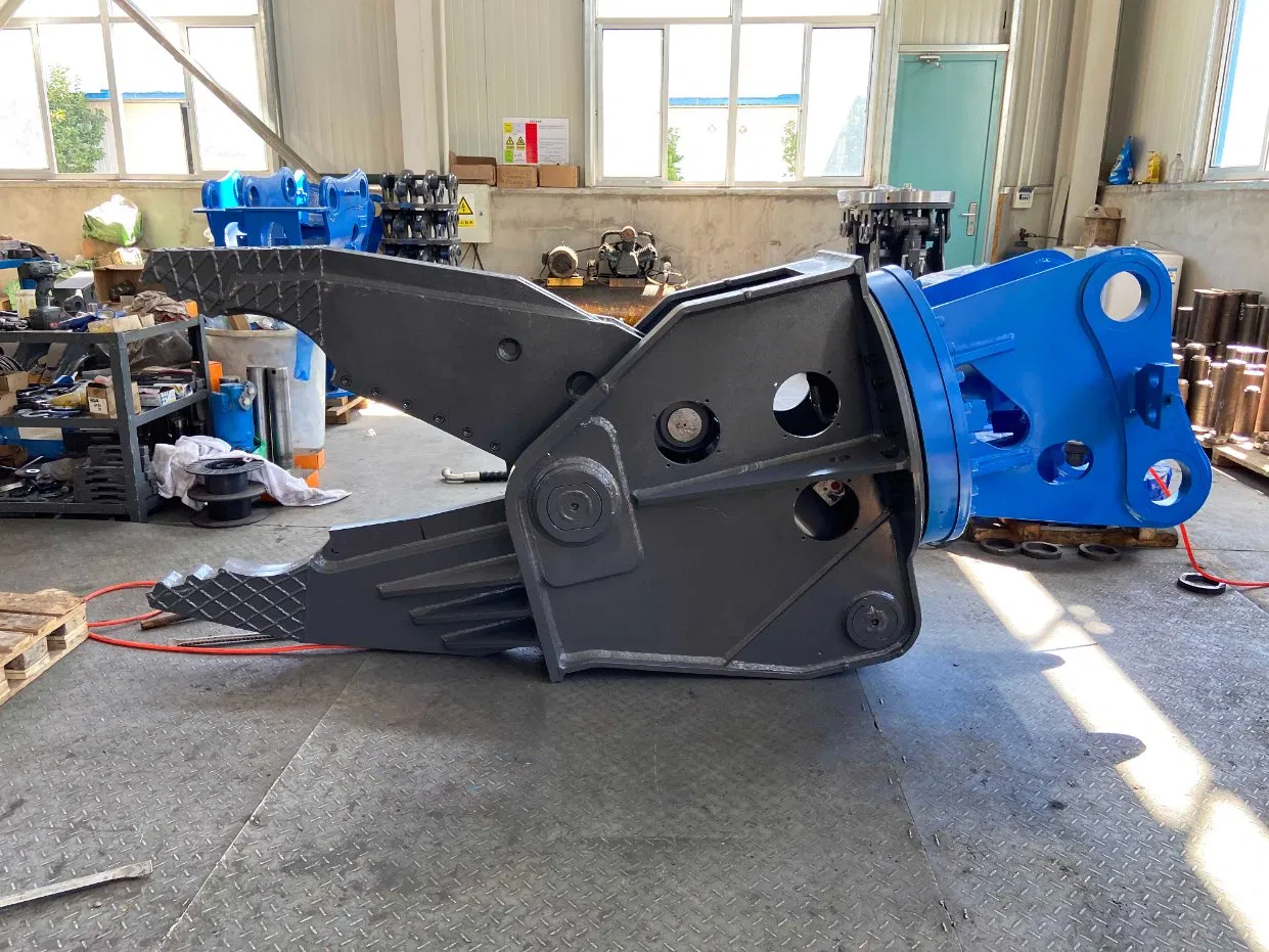 Hydraulic Rotating Dismantling Shear for Excavator Old Car Scrap Metal Recycling Shear Demolition Cutting Shear High Strength Wear Resistant Attachment
