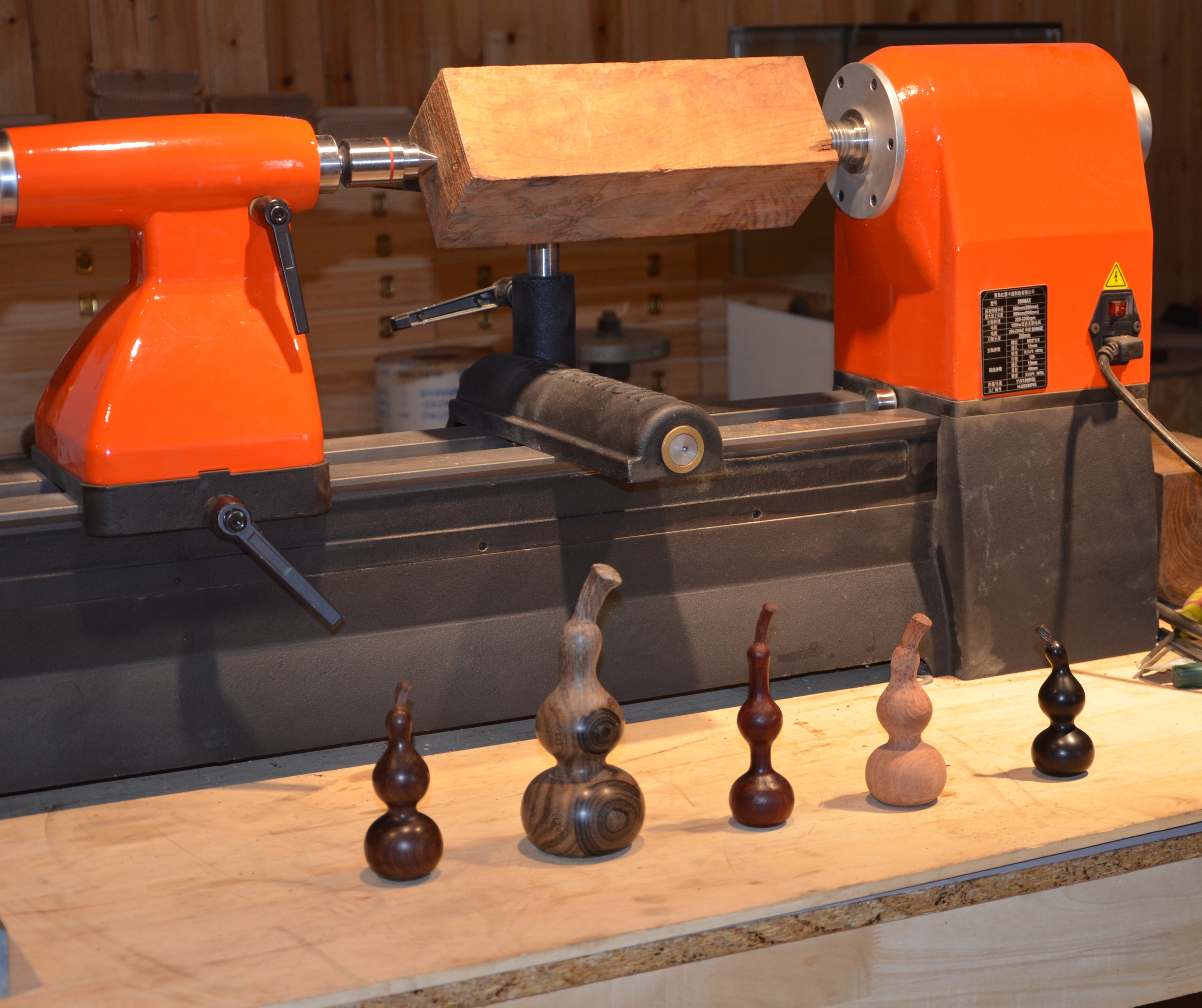 Multifunctional CNC Woodturning Lathe Machine Automatic with Core Inclining Motor for Construction Industries