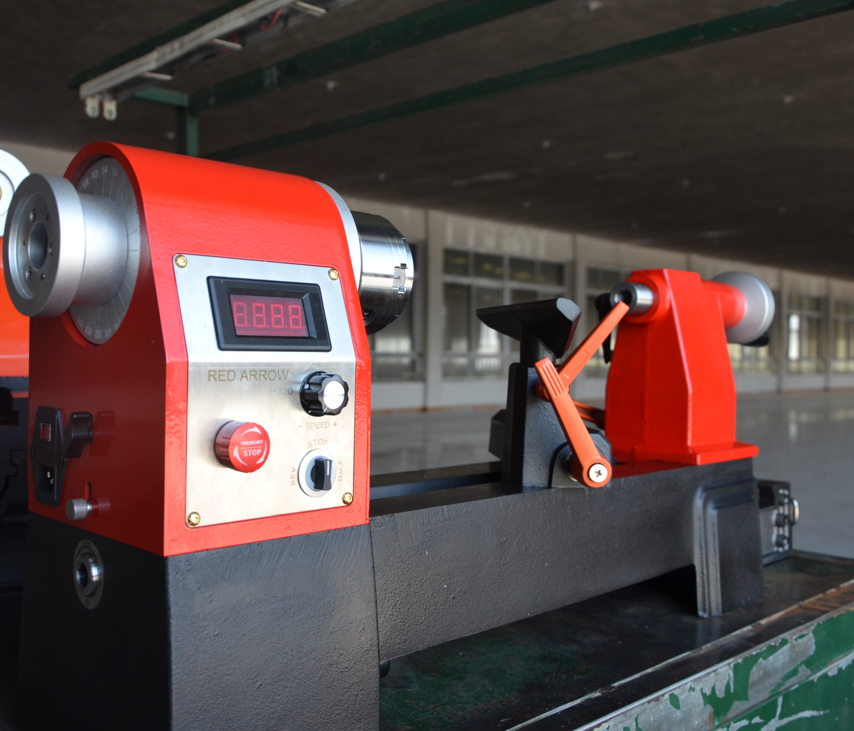 Multifunctional CNC Woodturning Lathe Machine Automatic with Core Inclining Motor for Construction Industries