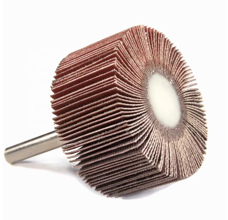 Medium flap wheel