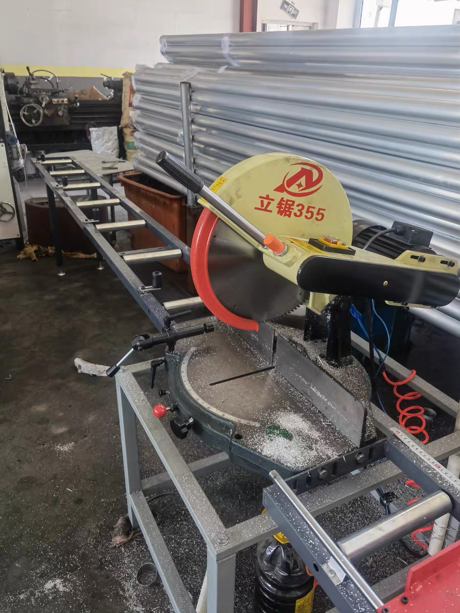 J300 1100W 380V High Safety Windows And Door Single Head Saw For UPVC Aluminum Portable Saw Machine