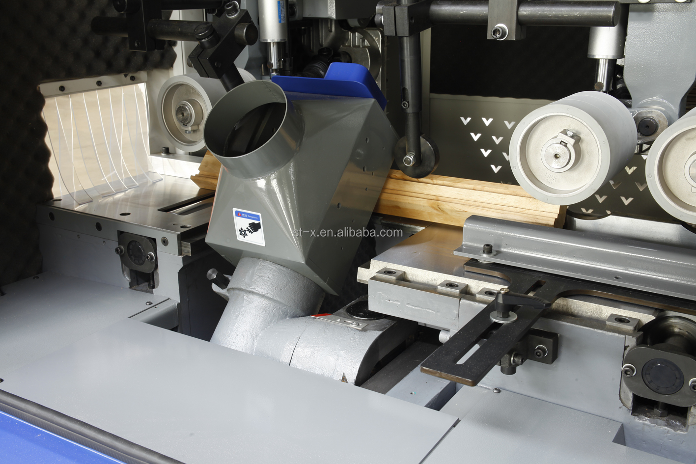 High Efficiency 4-Sided Woodworking Machine 6 Heads Four Side Planer Moulder with Universal Shaft