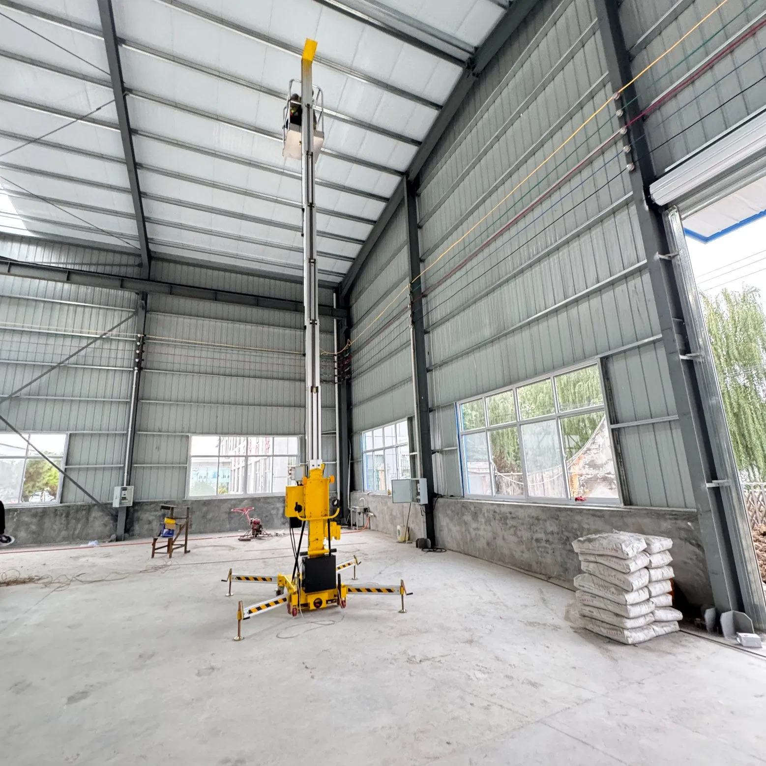 Quality Assurance Vertical Telescopic Mast Lift Portable Single Mast Vertical Lift