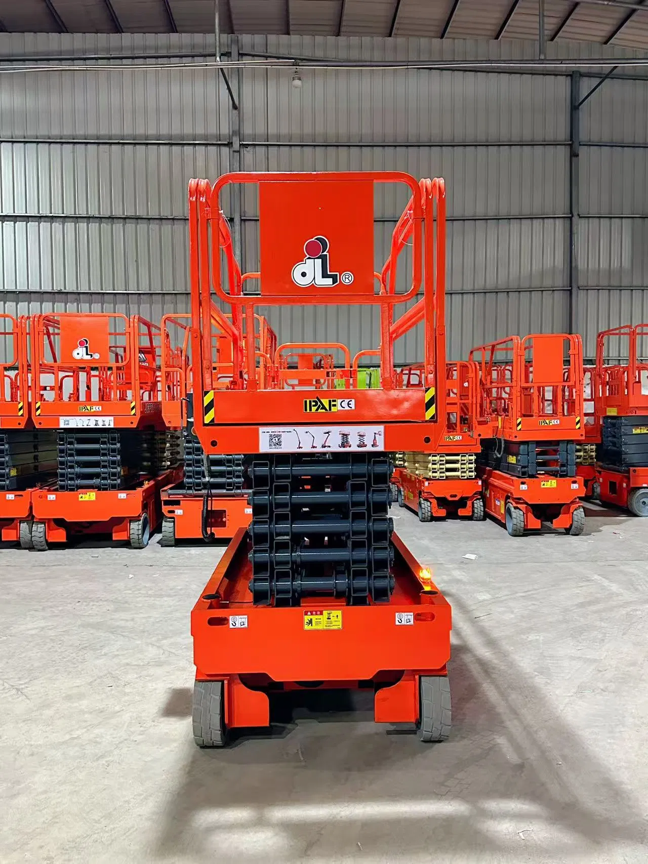 Reliable Scissor Type Lift for Renovation and Maintenance