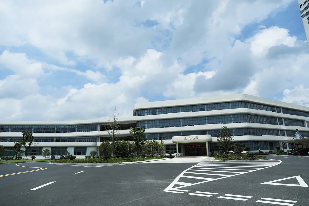 FUJI Goods Elevator 2