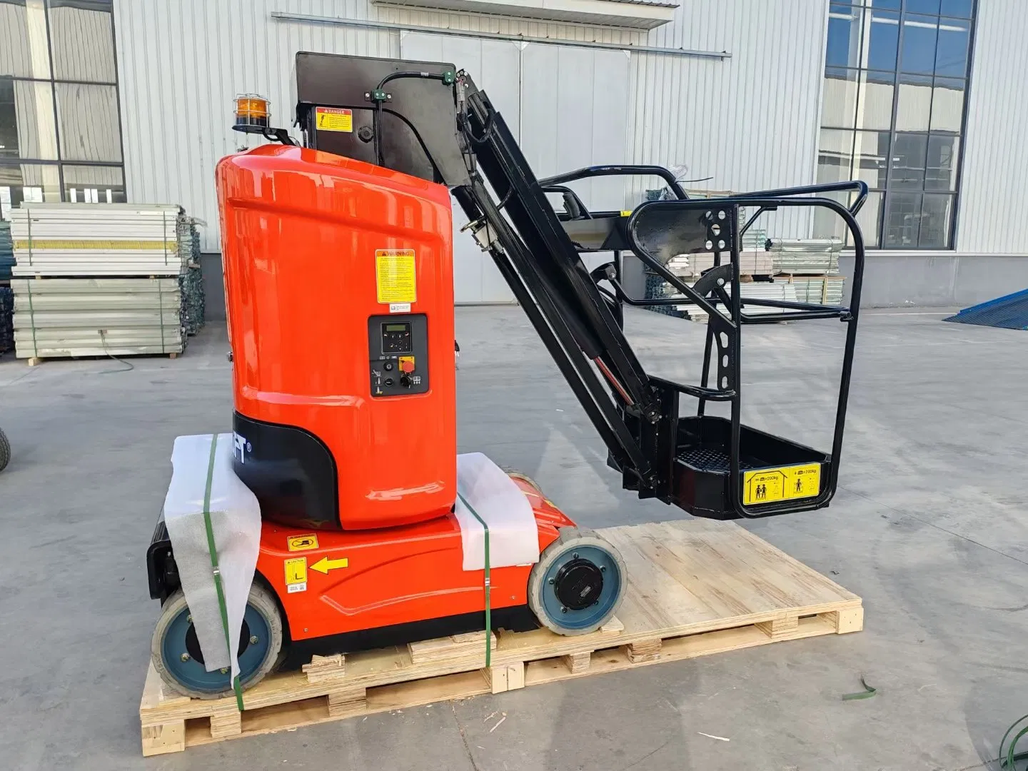 26FT Small Boom Lift Self Propelled Vertical Mast Lift