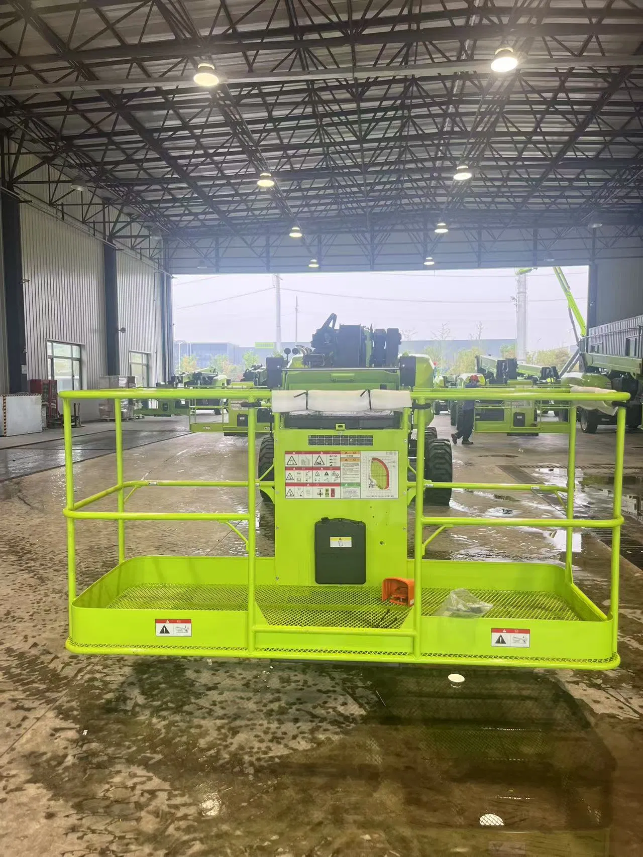 Zoomlion Articulating Boom Lifts Za14j 14m 300kg Aerial Manlift Boom Lift