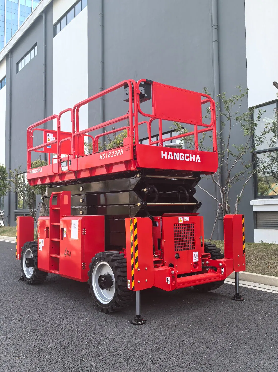 New Heavy Duty off-Road Aerial Scissor Lift with Table Extension