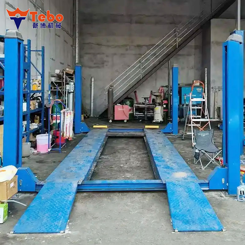 Hydraulic 4 Post Car Lift for Vehicle Maintenance Service