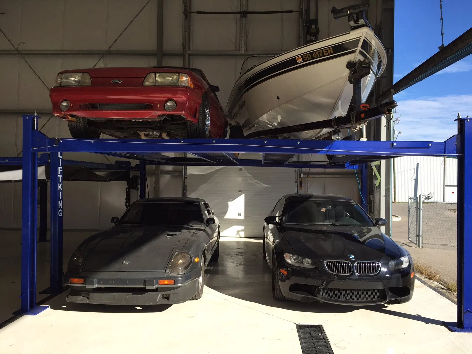 Home Garage Automotive Service Equipment Space-Saving Best Price 4-Post Lift Stylish Design for 4 Vehicles