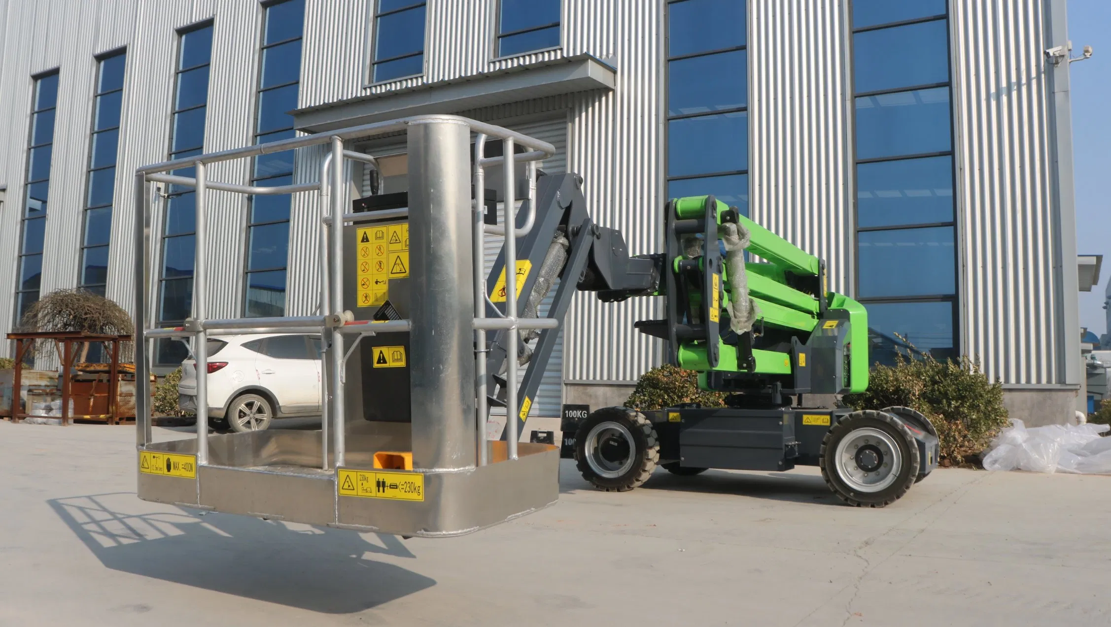 16m 18m 20m Articulated Telescopic Boom Lift with Truck for Aerial Picker Lifting Equipment