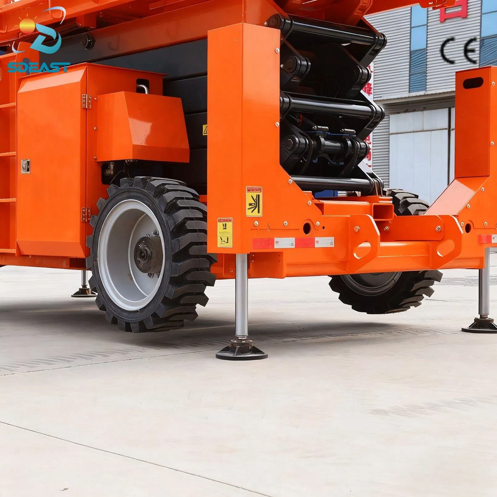 Factory Direct Sales off Road Scissor Lift Lifting Heights 10m 12m 14m 16m 18m High Power Output Ideal for Construction Sites Muddy Uneven Terrains