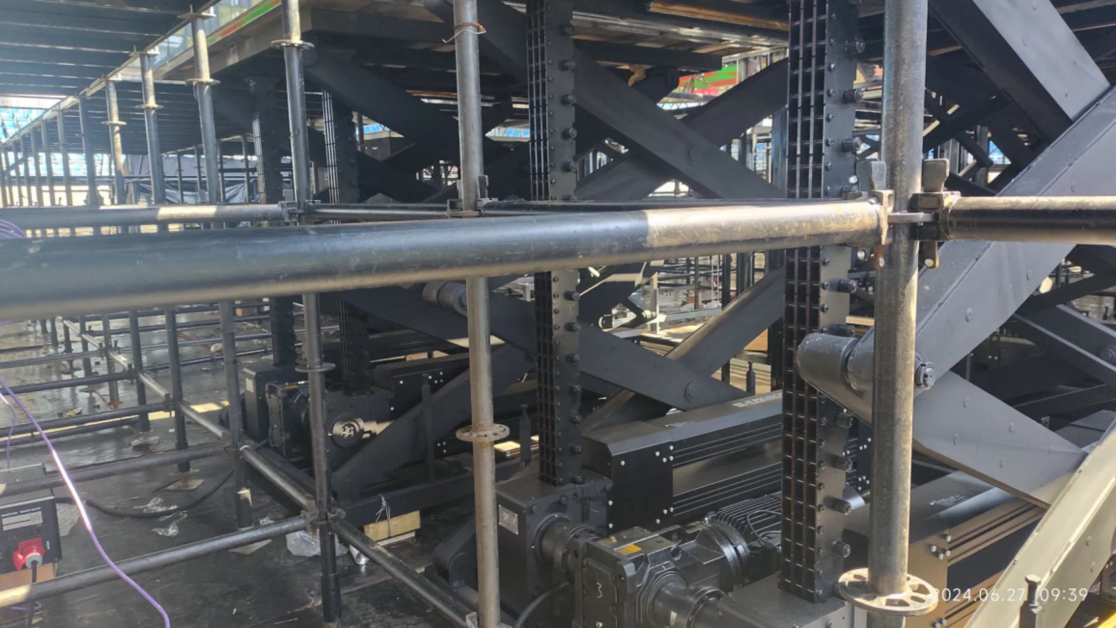 3t Single Scissor Rigid Chain Lift Table