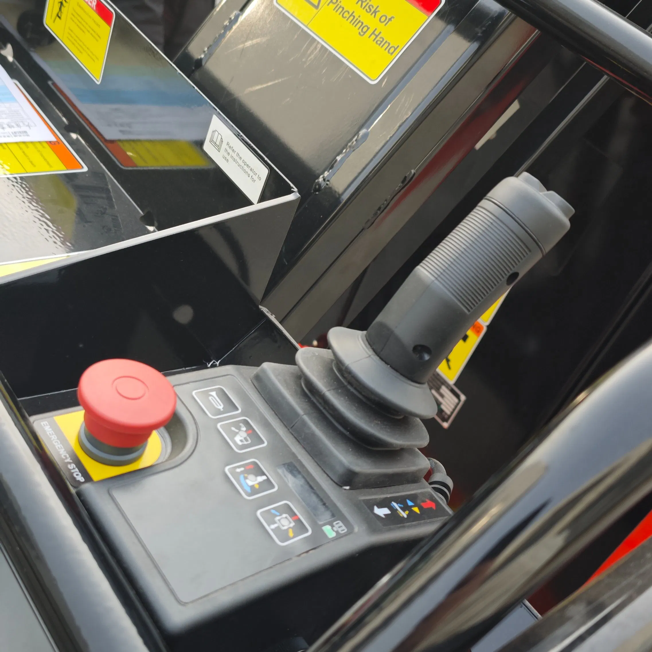 Electric Drive Power Motor 200kg Mast Self Propelled Man Lifting Machine Vertical Mast Compact Boom Lift