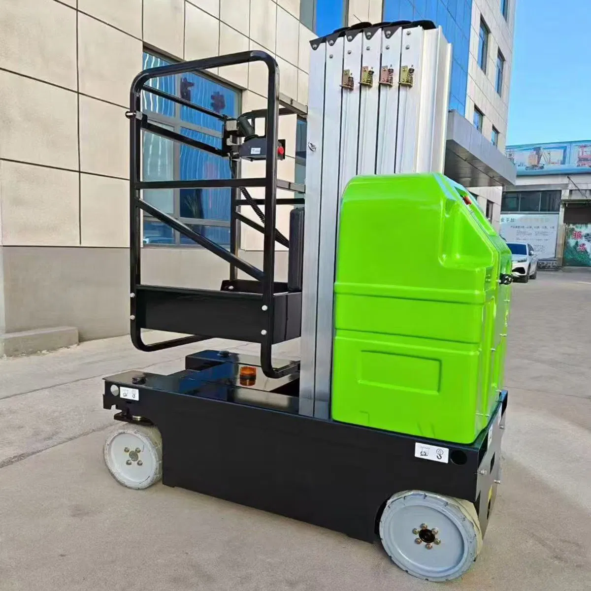 Self Propelled Single Masts Aluminum Alloy Aerial Lift Platform Vertical Platform Lift