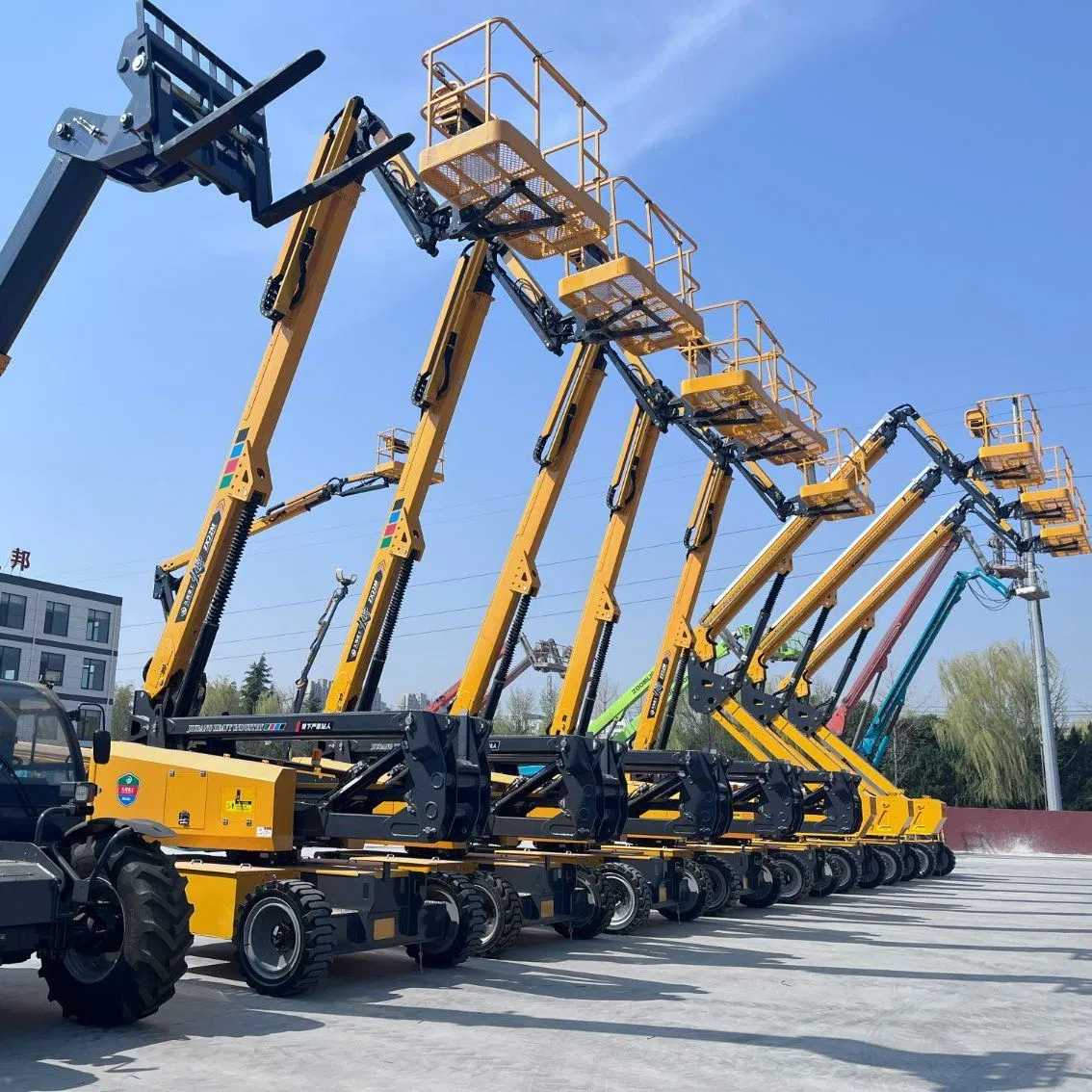 High-Altitude Electric Articulated Boom Lift Truck for Aerial Work