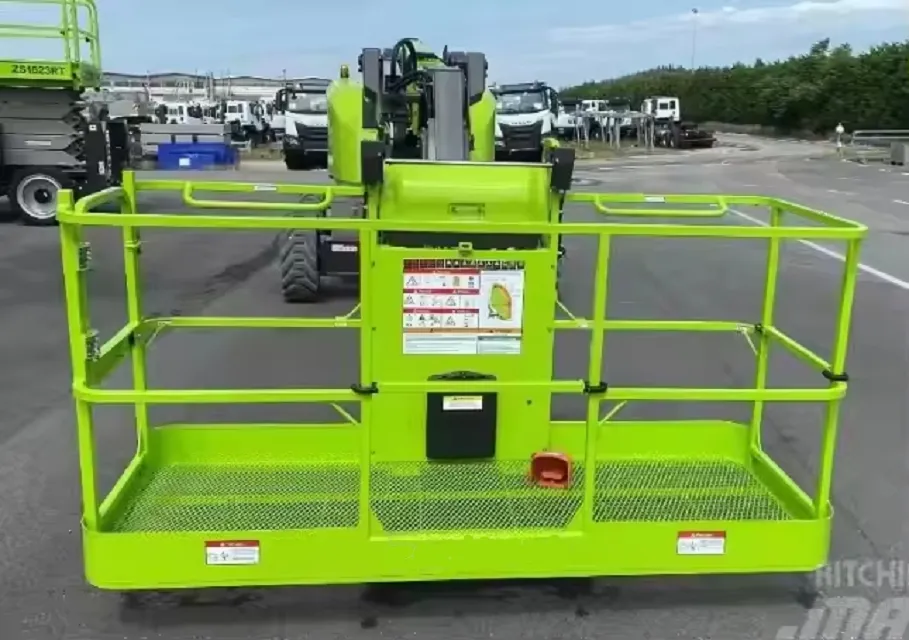 Articulating Boom Lift 6