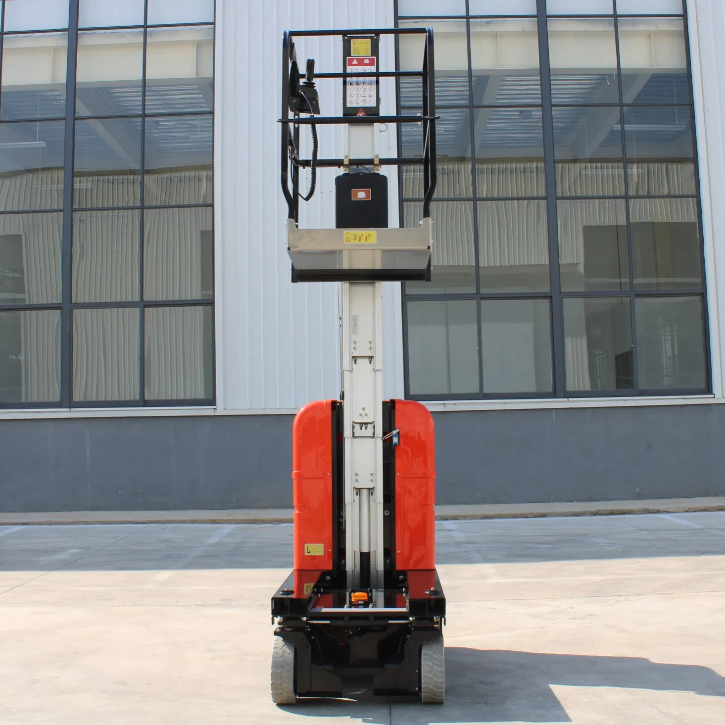 9m Lift Indoor Use Man Lifter 150kg Bucket Lift Self-Propelled Double Mast Vertical Lift with CE Price