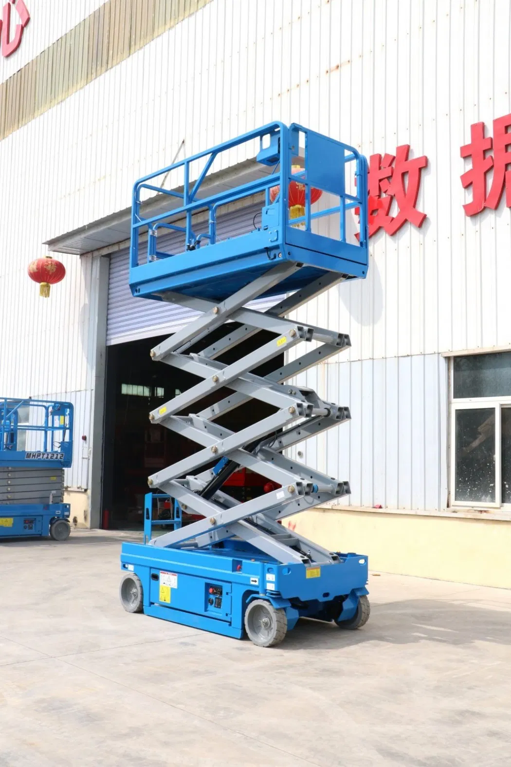 12 M 14 M Scissors Lift Type Rough Terrain Construction Using Mobile Hydraulic Scissor Lift