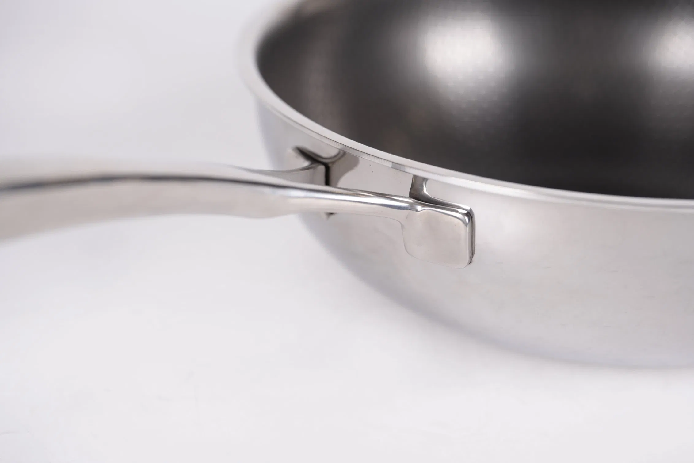 Eco-Friendly Material Kfcc Ceramic Non-Stick Tri-Ply Stainless Steel Wok Pan