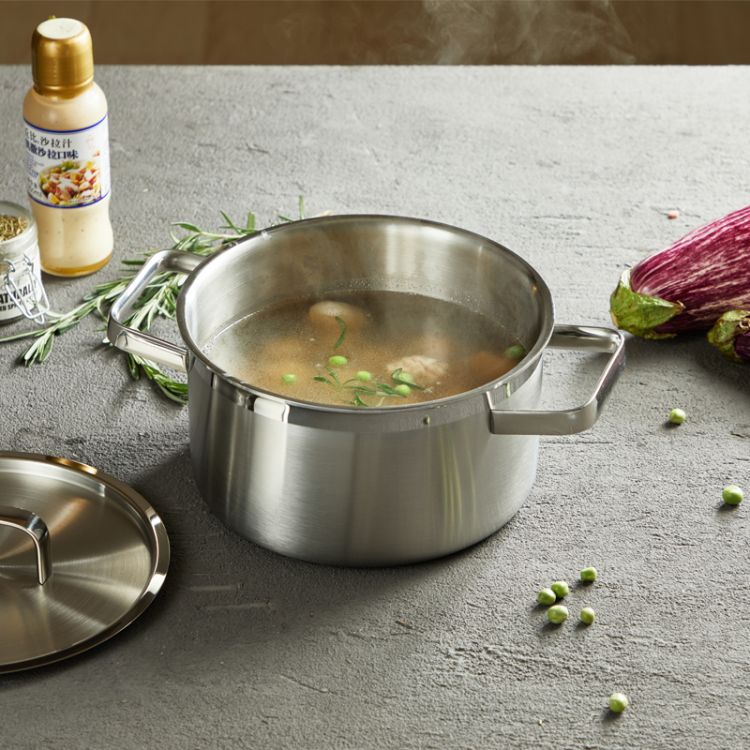 Sauce Pot View 4