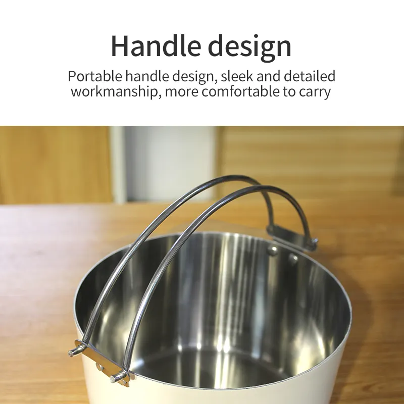 Dutch Oven Pot Detail