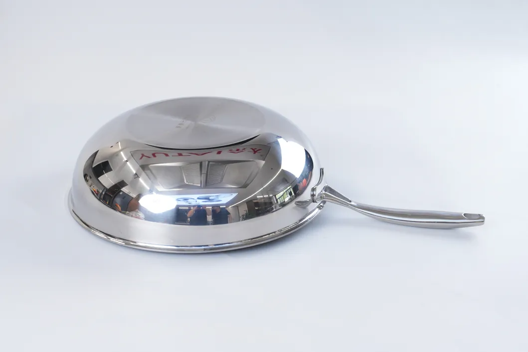 Eco-Friendly Material Kfcc Ceramic Non-Stick Tri-Ply Stainless Steel Wok Pan