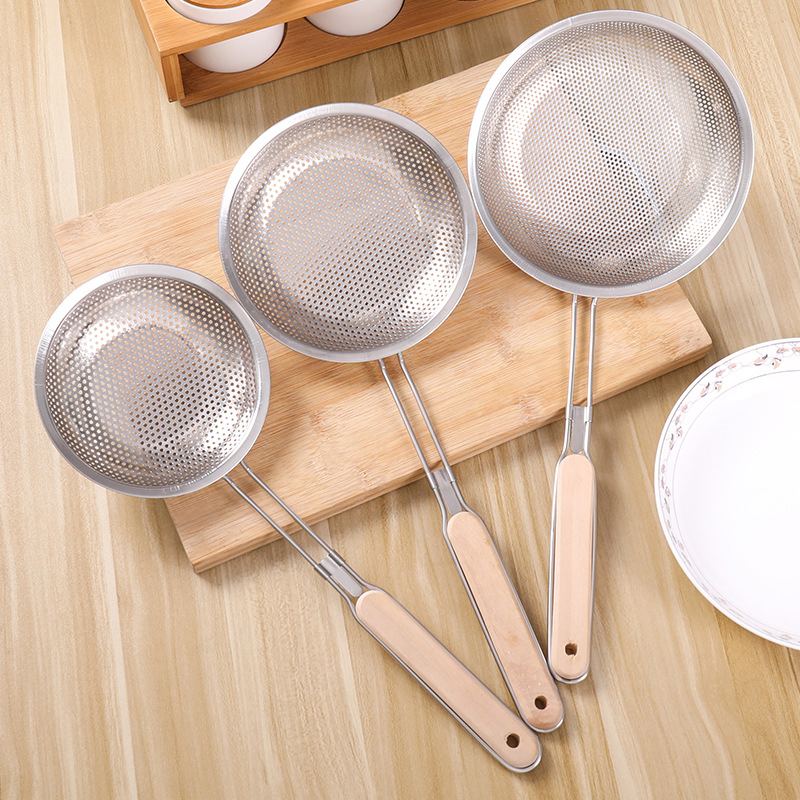 Kitchenware Stainless Steel Colander with Wooden Handle for Fried Food Noodle Slotted Spoon