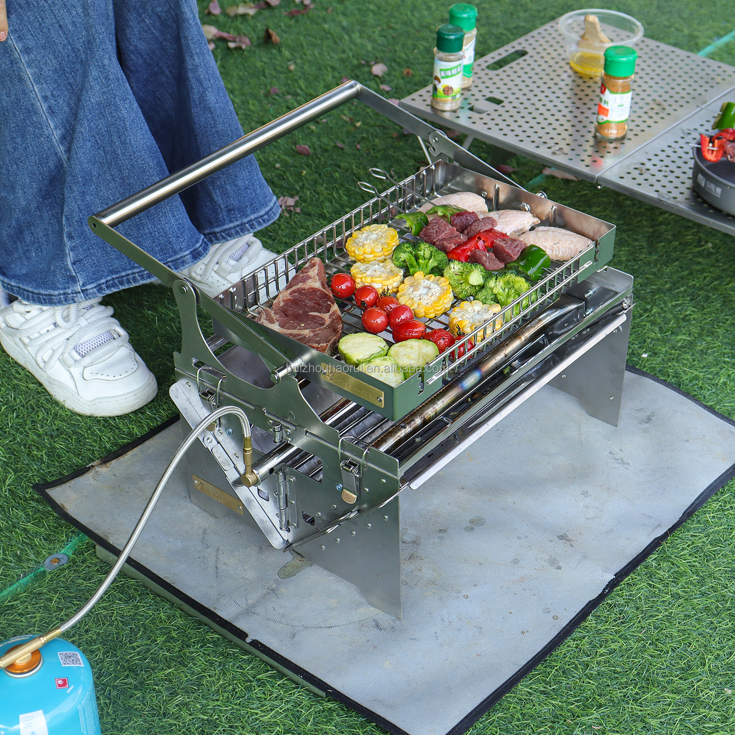 BBQ Grill 4