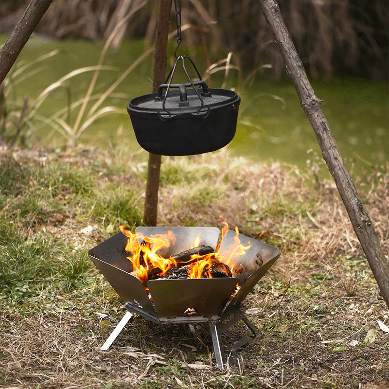 Portable Fire Pit Camping Brazier Folding Bonfire Stove Outdoor Fire Wood Stove Steel Fire Pit Burner Heater for BBQ