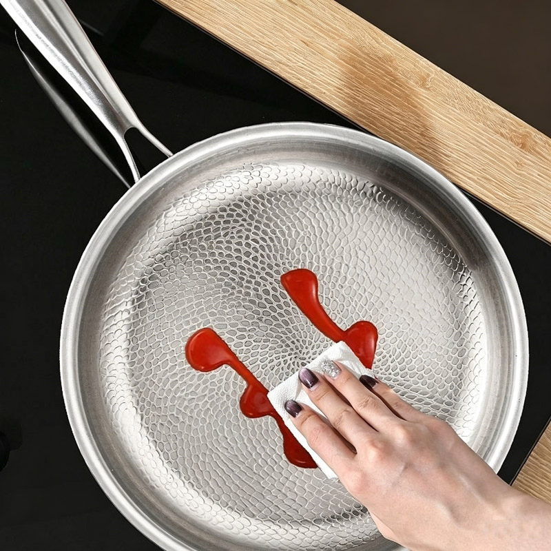 26/28/30cm Stainless Steel Non Sticky Fry Pan Kitchen Cooking Food Grade Stainless Steel Titanium Hammered Frying Pan With Lid