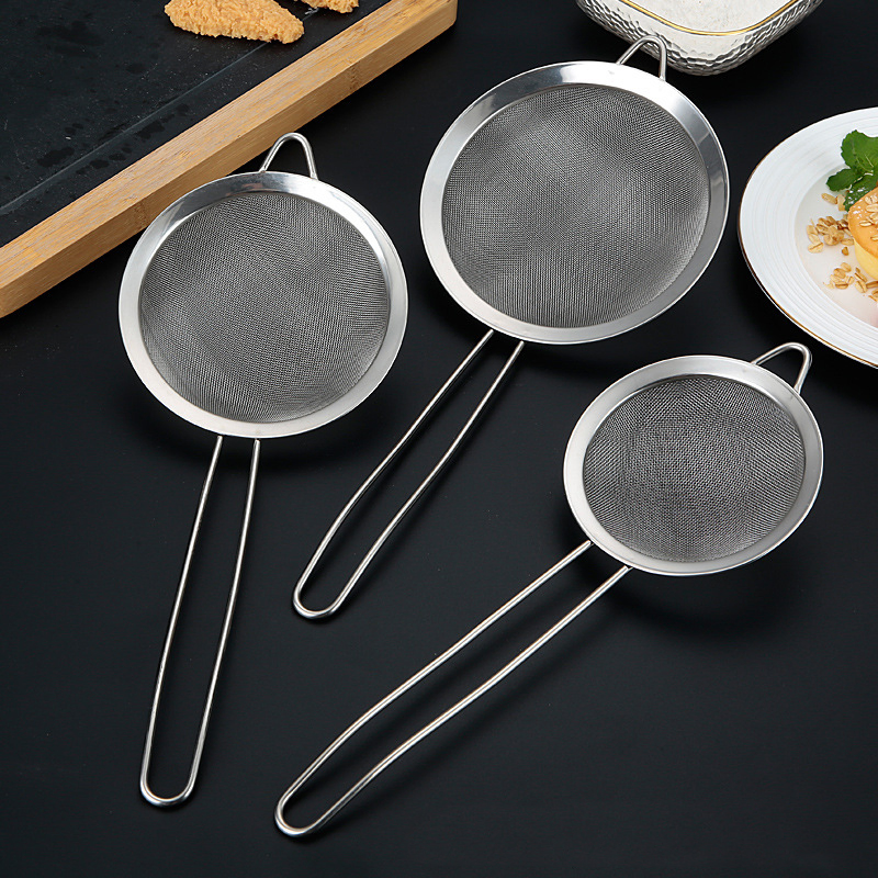 Kitchen Utensils Fine Mesh Food Strainer 304 Stainless Steel Hot Pot Fat Skimmer Spoon with Long Handle Metal Colanders