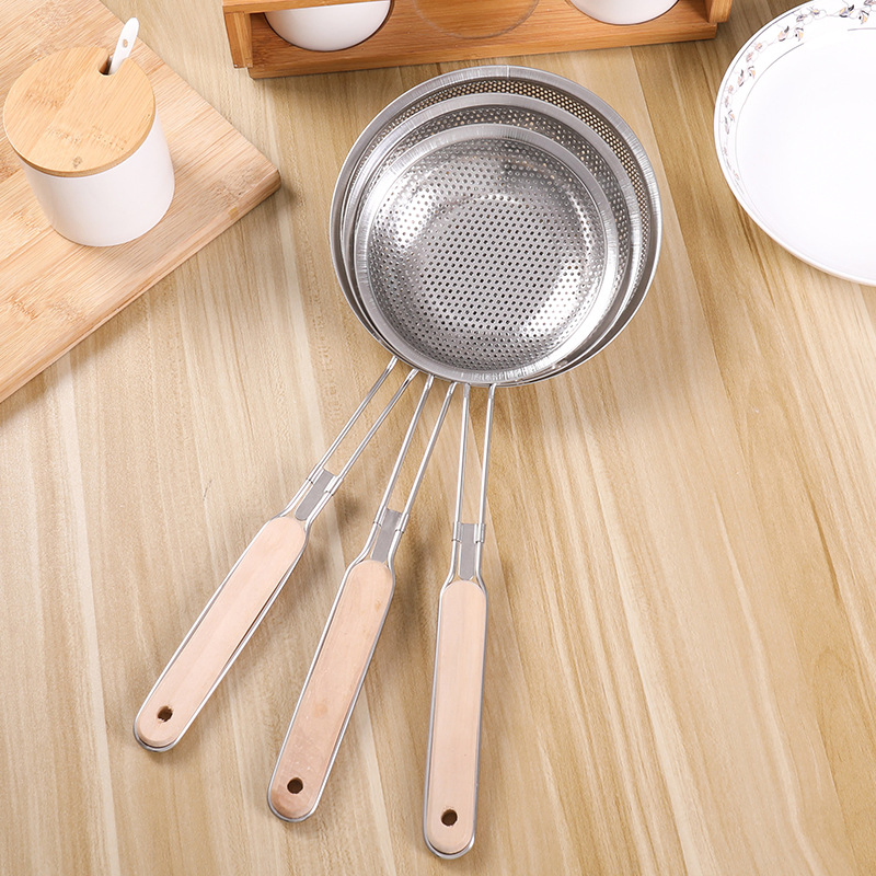 Kitchenware Stainless Steel Colander with Wooden Handle for Fried Food Noodle Slotted Spoon