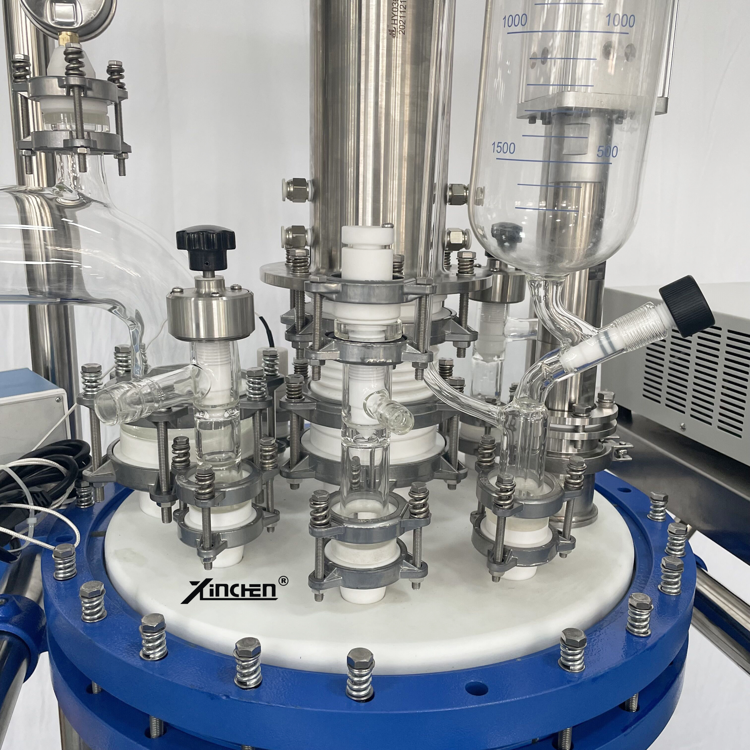 Basic Glass Reactor Systems for API Synthesis, Small Scale Production and pilot Plant