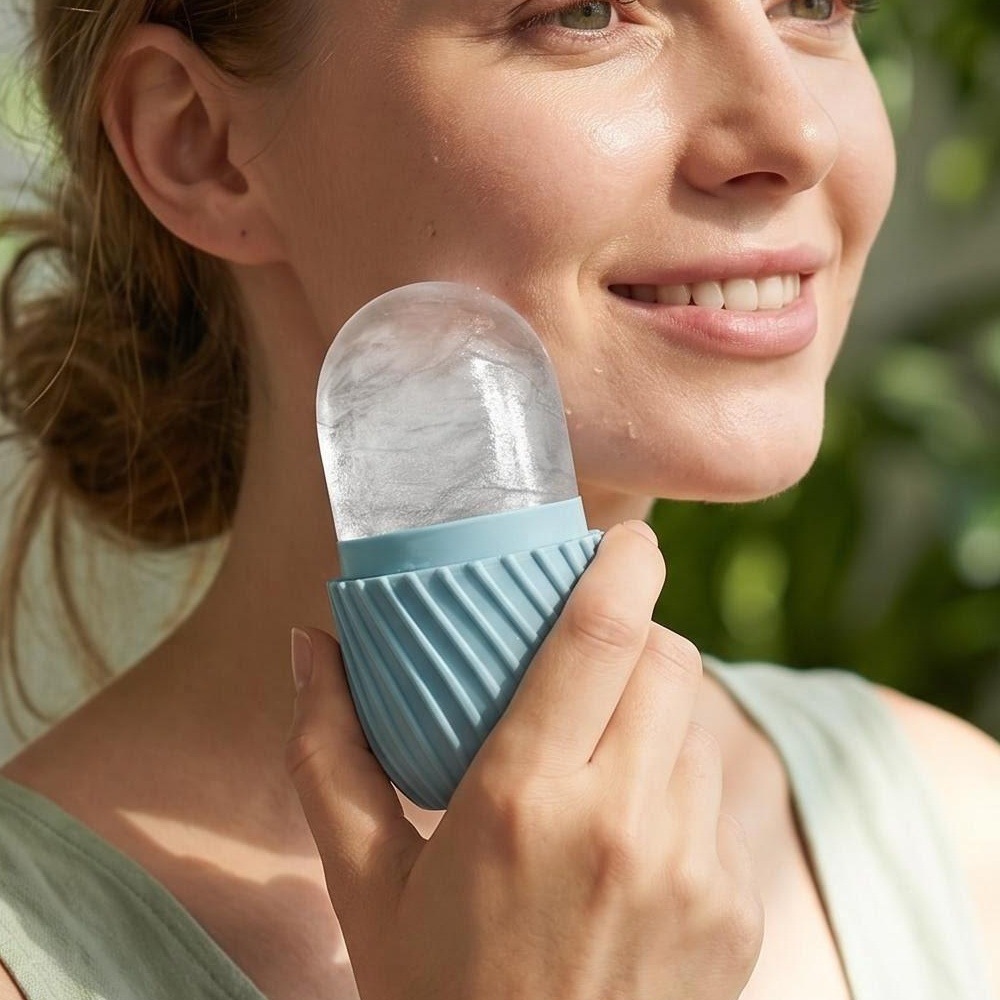 New Products Face Ice Mould Massage Silicone Ice Hockey Portable Facial Pore Shrinkage Care Easy To Demold