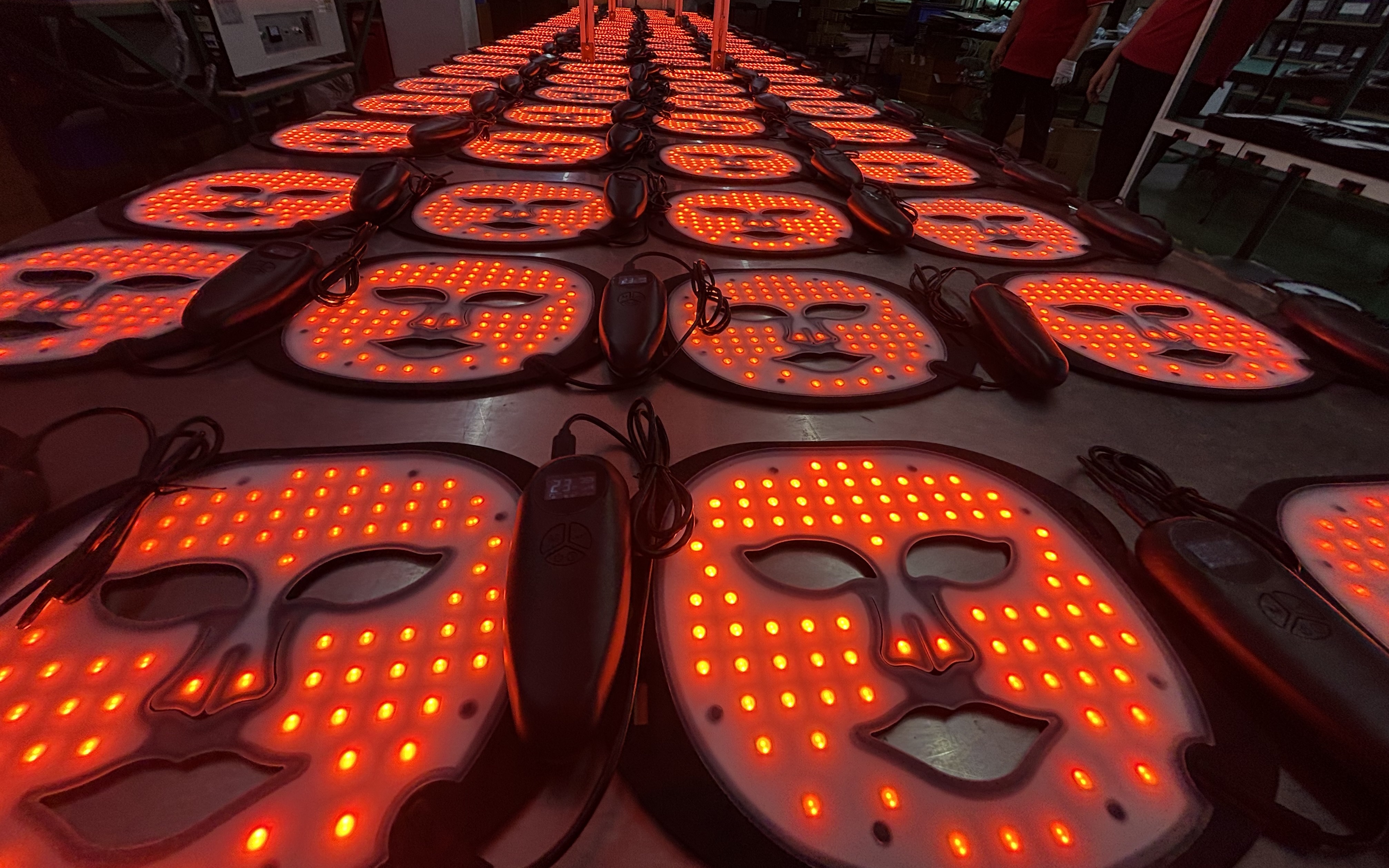 Latest Medical Silicone LED Facial Mask Red&amp;Infrared Light Therapy for Face Treatment Pain Relief Facial Beauty Care Home Use