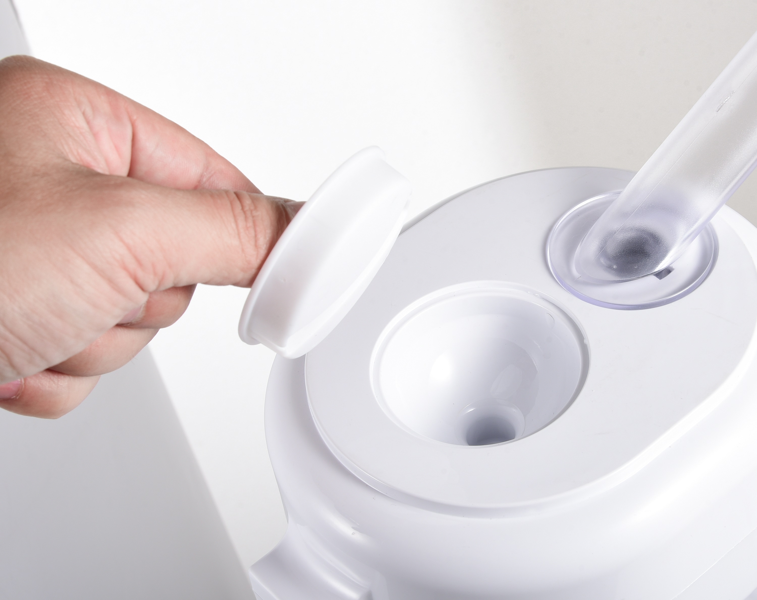 Portable Professional Nano Hydrating Facial Steamer 400ml Built-in Battery Ionic Operation for Dry Skin Spa Beauty Salon Use