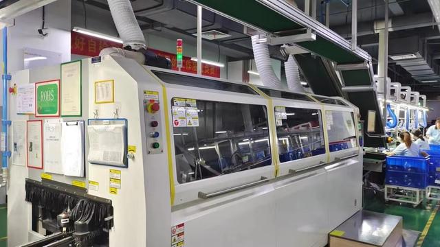 KBM Living WiFi smart doorbell with mobile app remote access