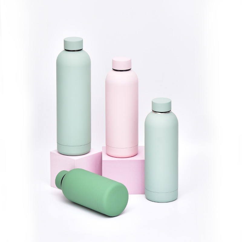 Eco Friendly Outdoor Double Wall Stainless Steel Water Bottle Sports Camping Drinkware with Lid