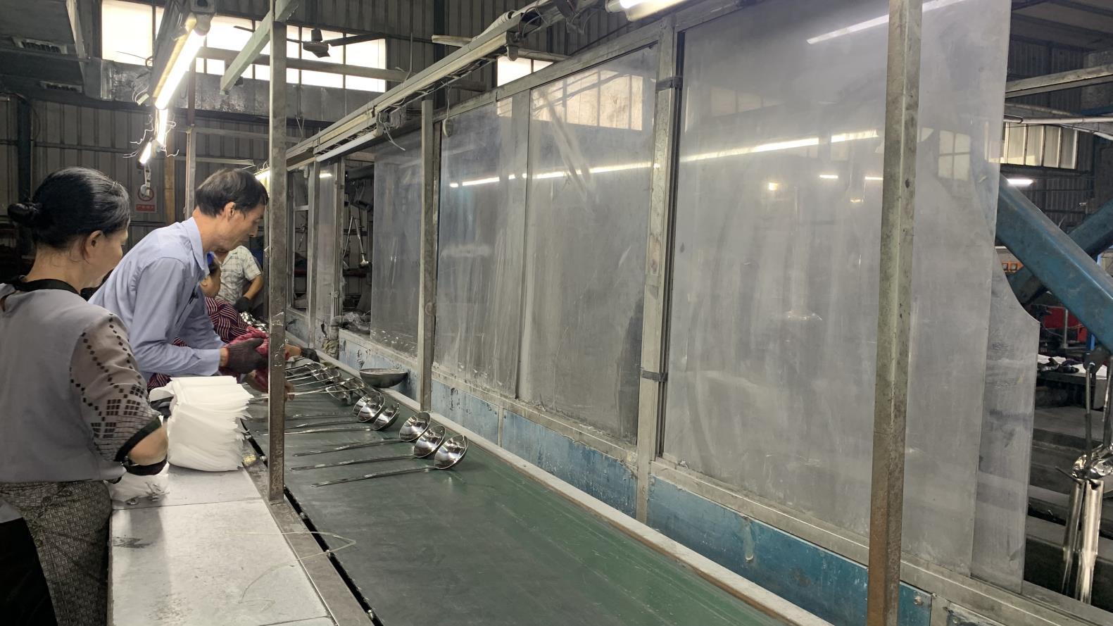 Fergus Kitchen quality inspection process ensuring every product meets international standards