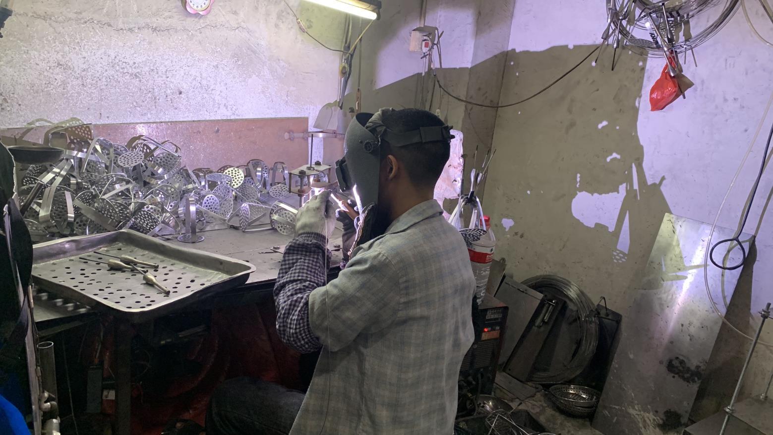 TIG welding process for stainless steel kitchen tools at Fergus Kitchen