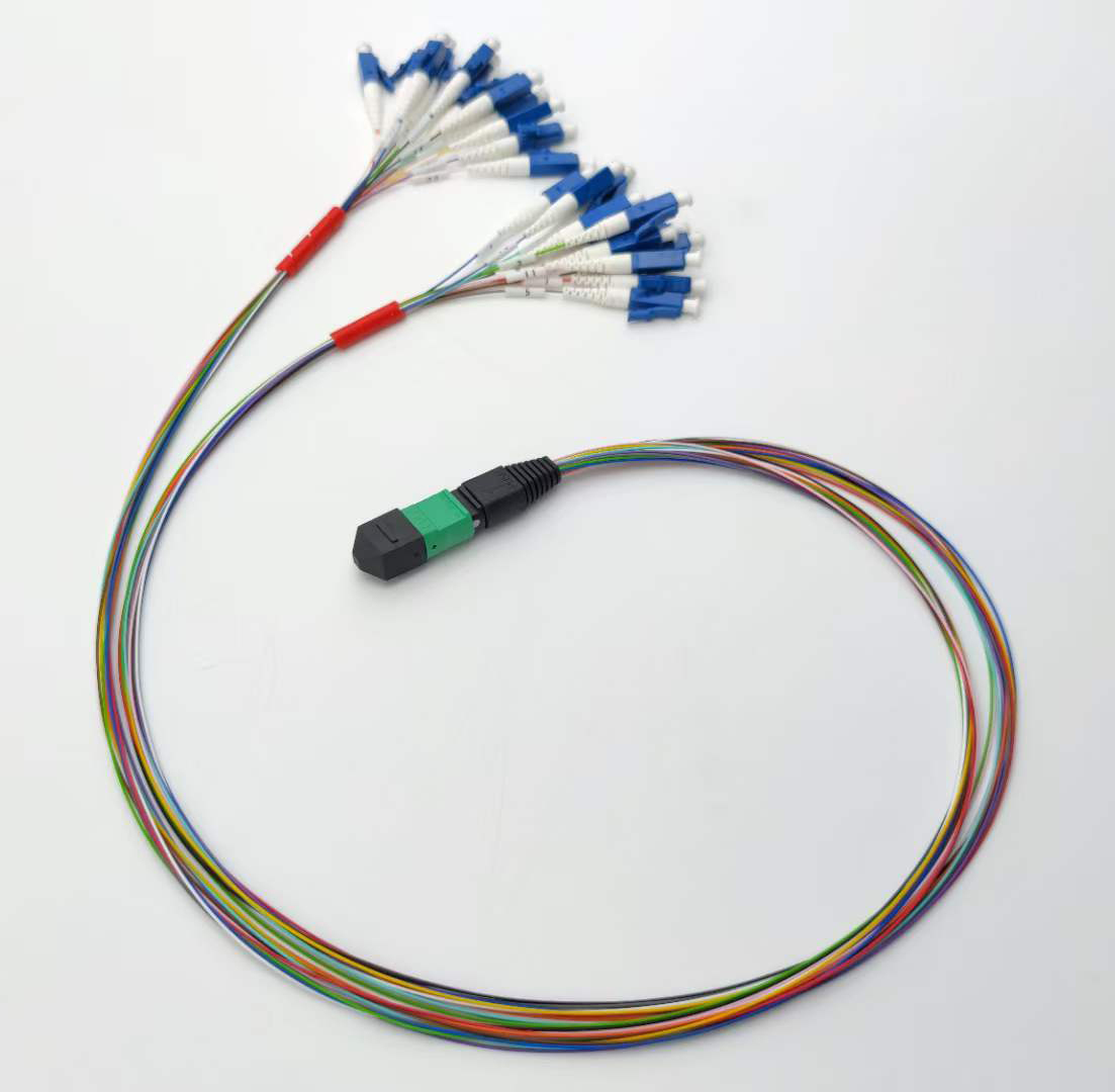 OEM Single Mode 24fibers MPO/APC Male to LC Fan-out Patch Cord / MTP/APC Male to LC Harness Patch Cord Supplier, Suppliers