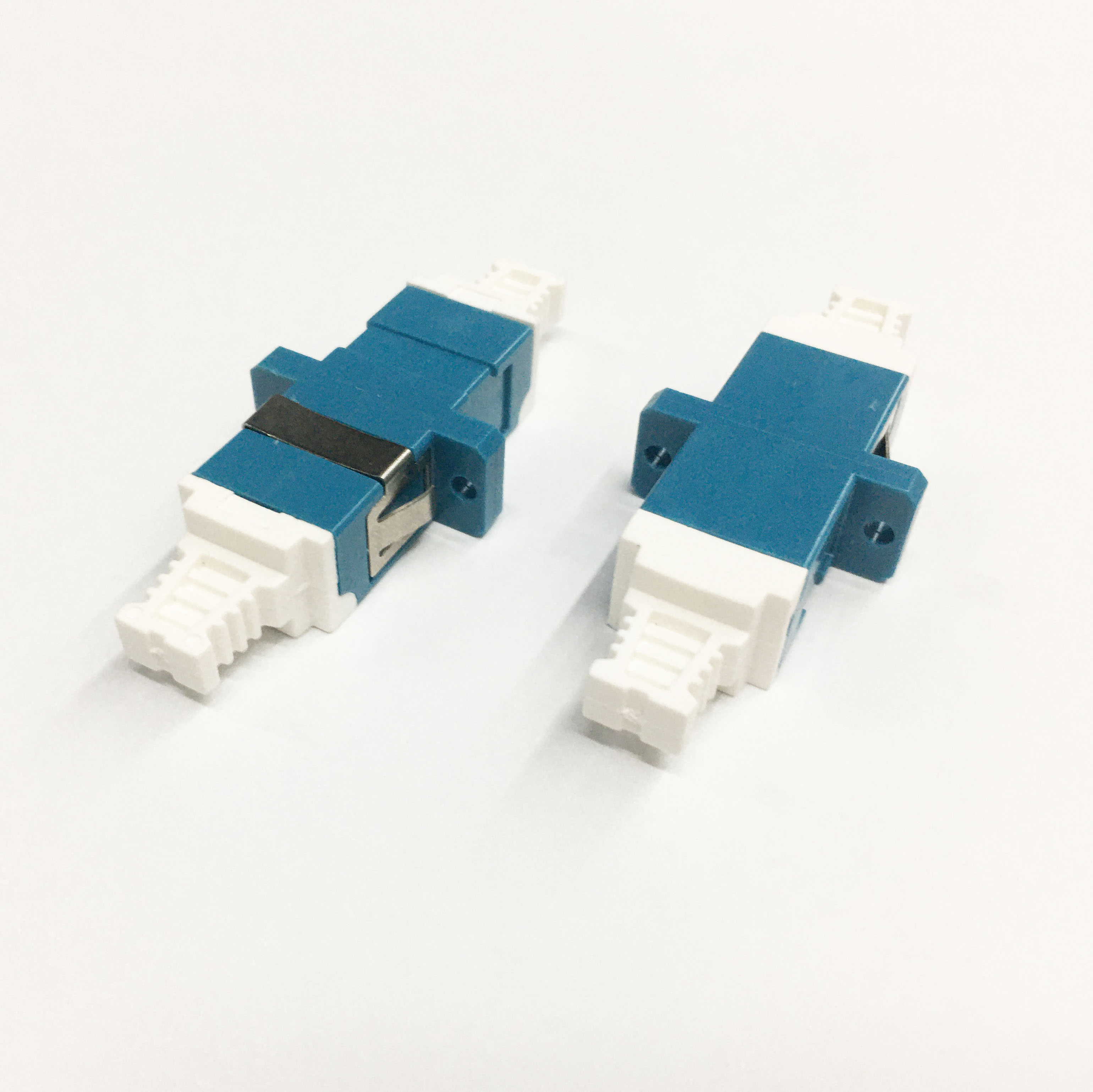 ODM Blue Color High Cap LC/UPC to LC/UPC Single Mode Duplex Fiber Optic Adapter Suppliers, Pricelist