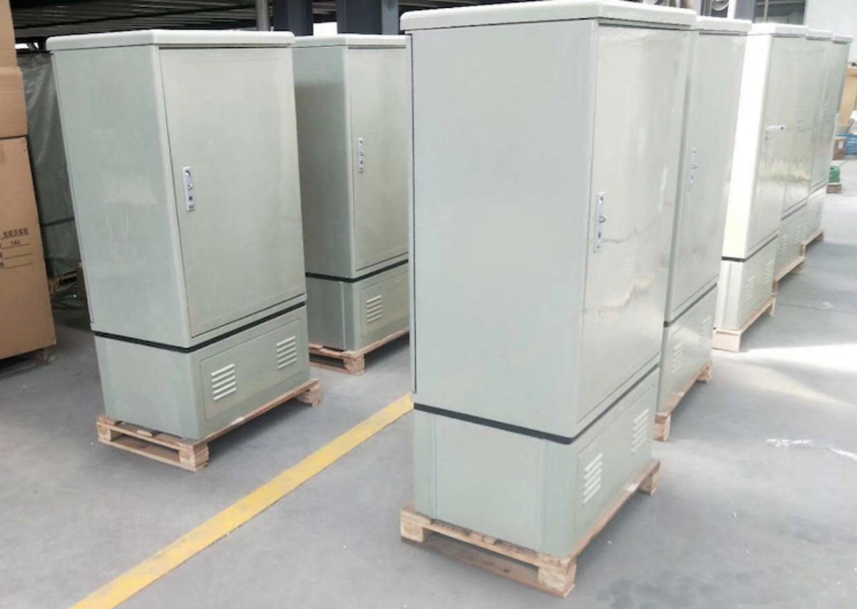 Fiber Distribution Cabinet Splice Tray Detail