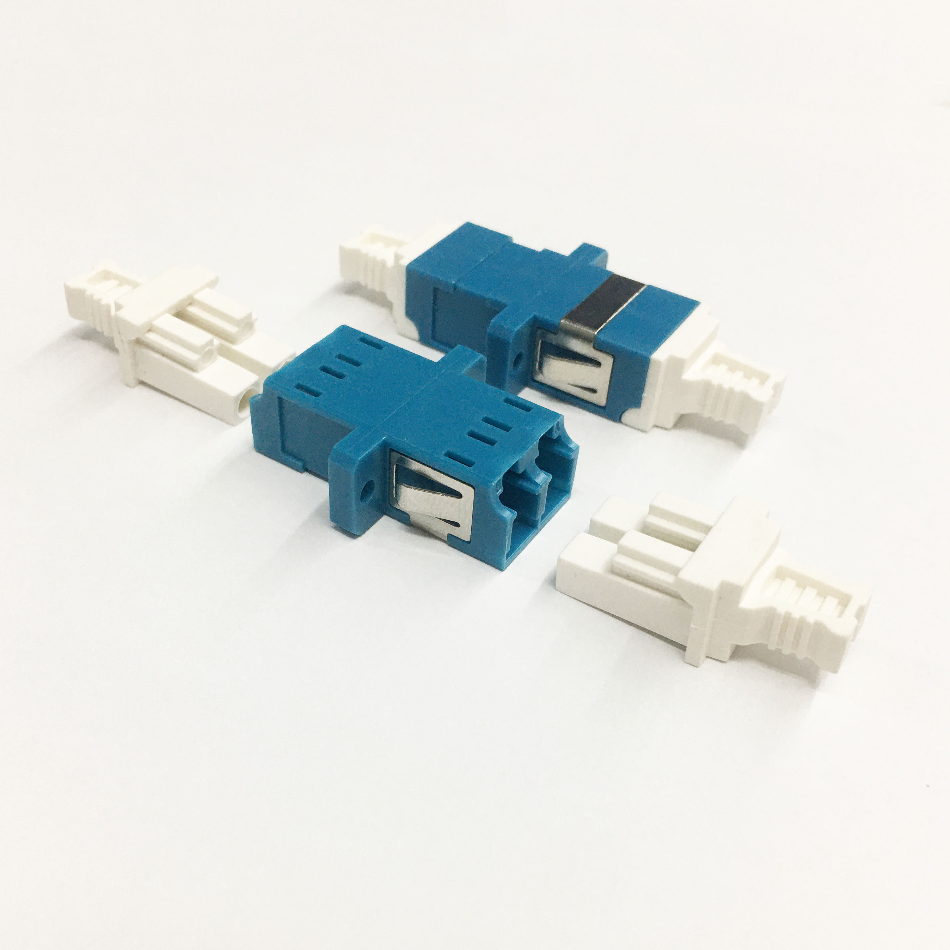 High-Quality Duplex High Dusty Cap Single Mode SM DX LC to LC Fiber Optic Adaptor Suppliers, Product